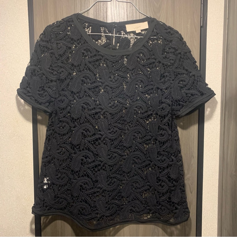 NWOT Ann Taylor Loft Beautiful Black See Through Lace Blouse Size M